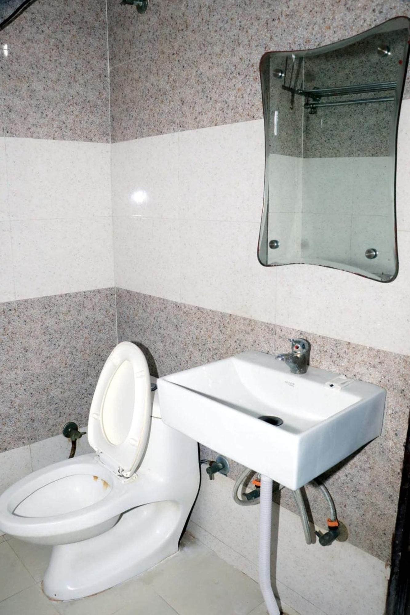Airport Hotel Edge Home Stay นิวเดลี ภายนอก รูปภาพ