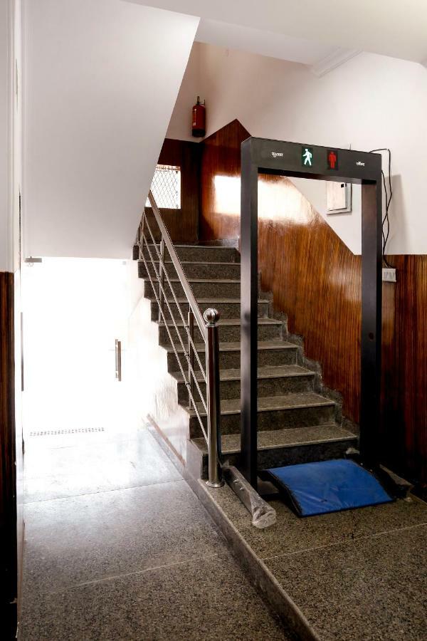 Airport Hotel Edge Home Stay นิวเดลี ภายนอก รูปภาพ